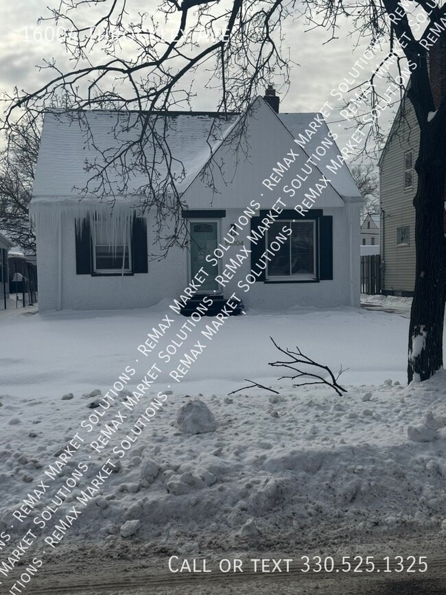 Building Photo - 16004 Throckley Ave