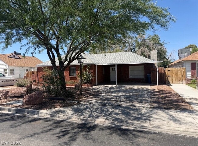 1311 Griffith Ave