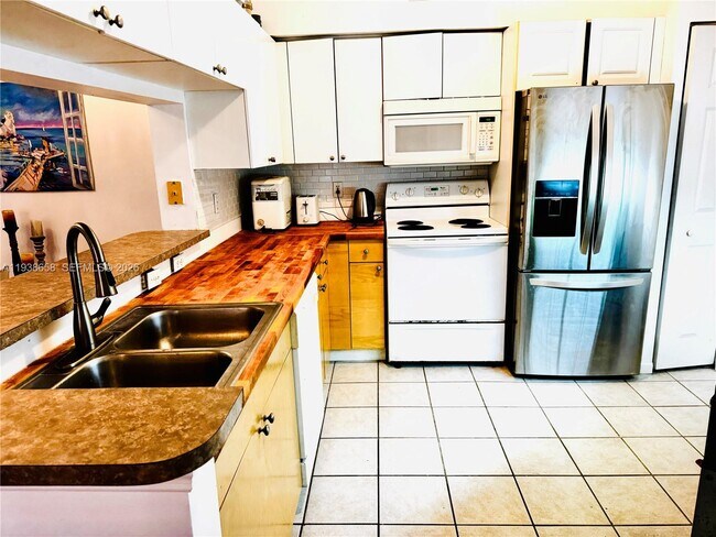 Photo - 17150 N Bay Rd Unit 2412