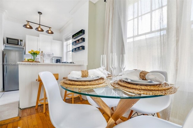 Photo - 1611 Michigan Ave Unit 17