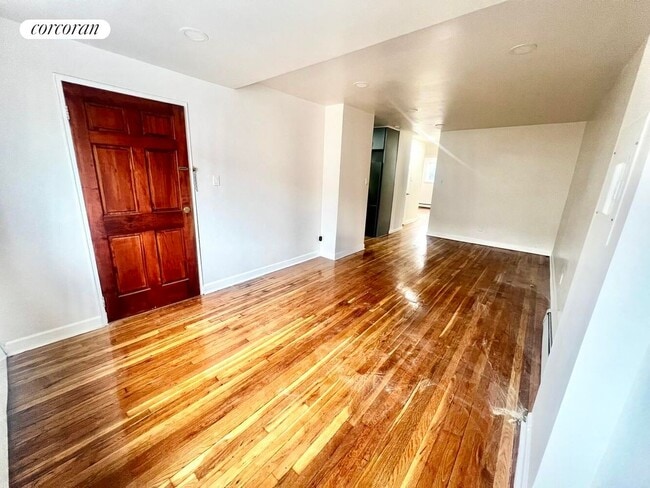 Photo - 1632 E 94th St