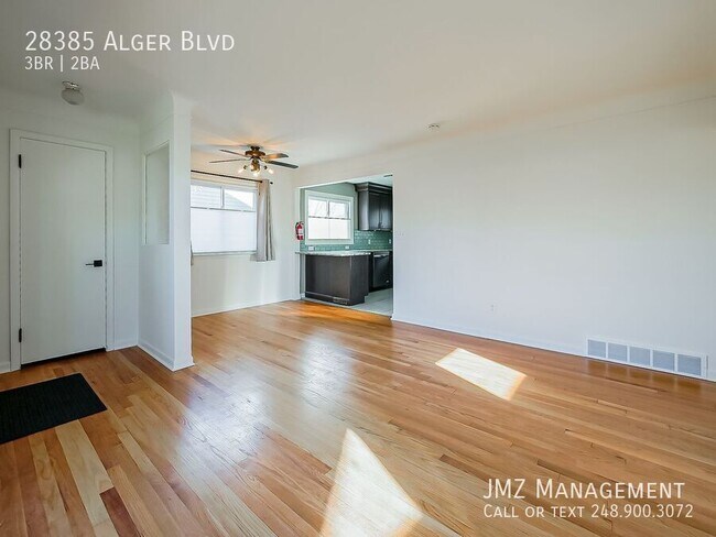 Photo - 28385 Alger St