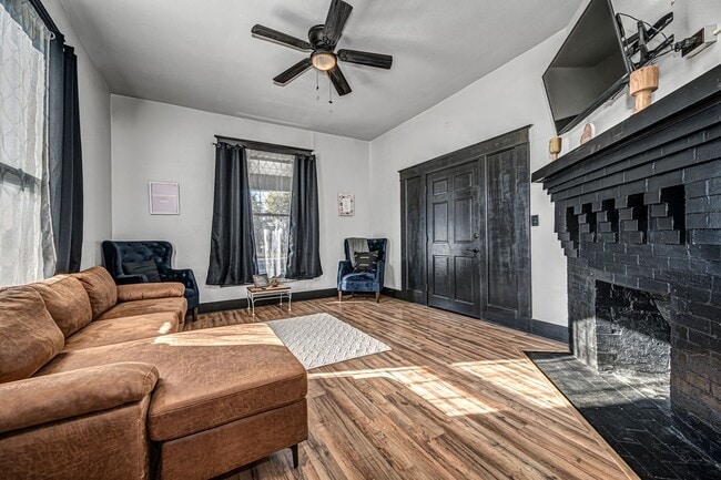 Photo - 128 A St NW Unit #1 Downstairs