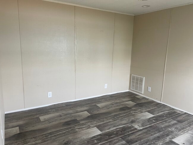 Photo - Chesterville Street