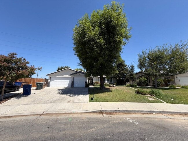 Photo - 5800 Potenza Ln