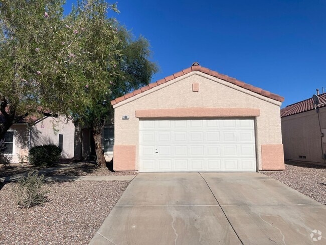 Building Photo - 988 Sky Forest Dr Rental