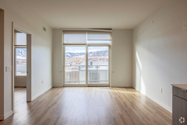 1BR, 1BA - 699SF - S'PARK Apartments