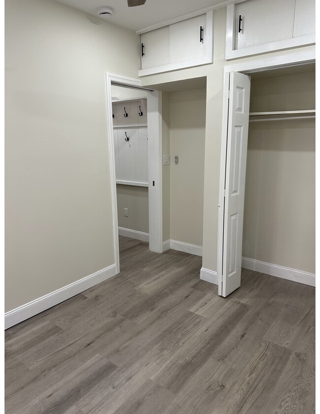 Photo - 6109 Monroe Plz Unit 1