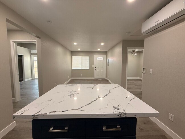 Photo - 7021-7023 Rutland Street Unidad 7023 Rutland Street -ADU