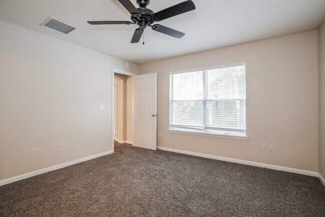 Photo - 3854 Pebble Brooke Circle South