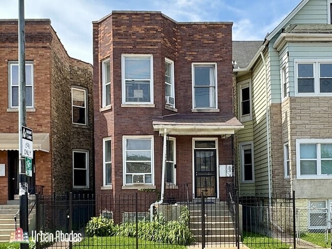 Building Photo - 3530 N Elston Ave Rental