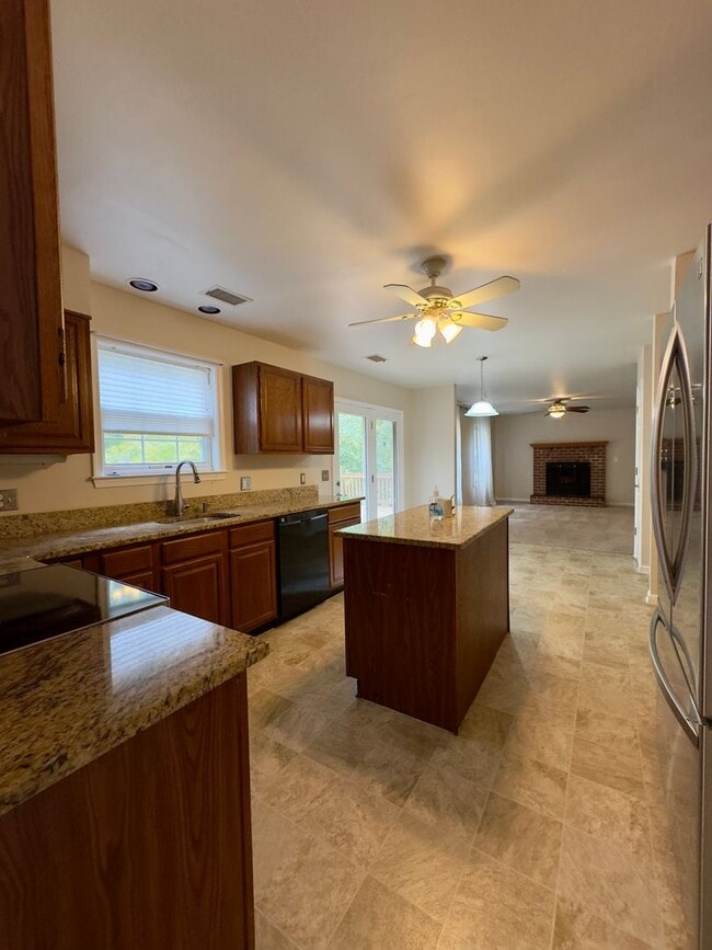 Photo - Charming 4 Bedroom/3.5 Bathroom Home in Ha...