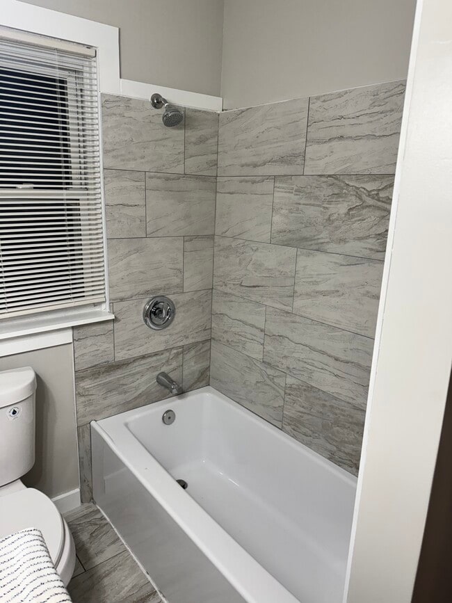 Bathroom - 26 Wallace St