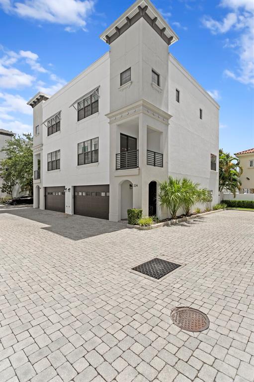 Building Photo - 224 S Audubon Ave Rental