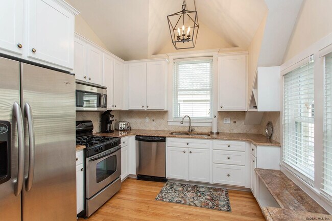 Photo - 48 Union Ave