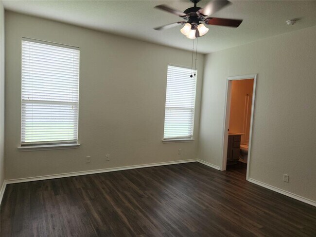 Photo - 205 Beech Dr