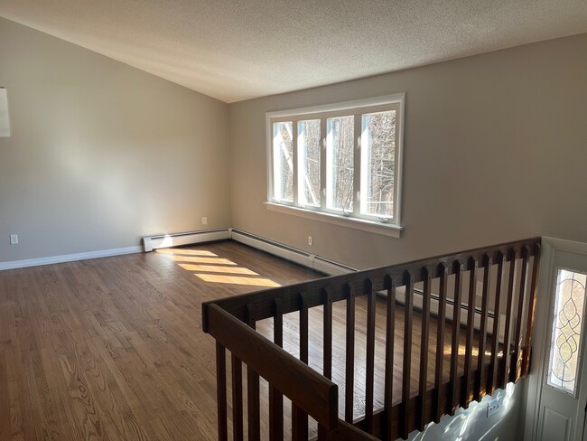 Photo - 49 Pheasant Run