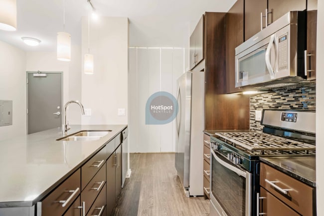 Photo - 120 N Desplaines St