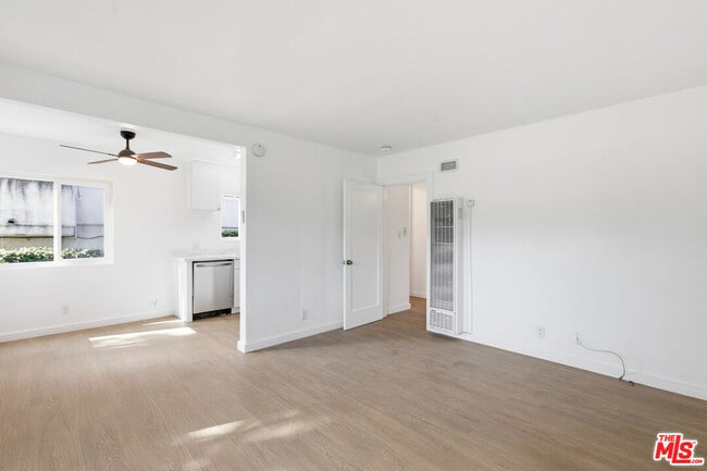 Photo - 4919 Coldwater Canyon Ave Unit 1