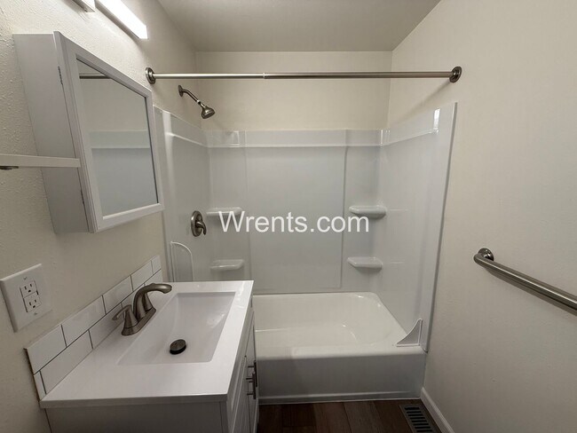 Photo - 3 Bedrooms | 1 Bathroom | Rancher with Large Detached Shop