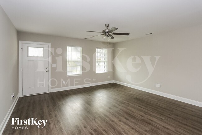 Photo - 2061 Samantha Dr