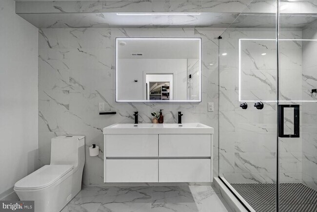 Photo - 2605 E Boston St