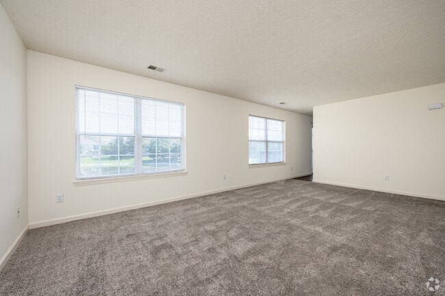 2BR, 2BA - 1,079SF - Living Room