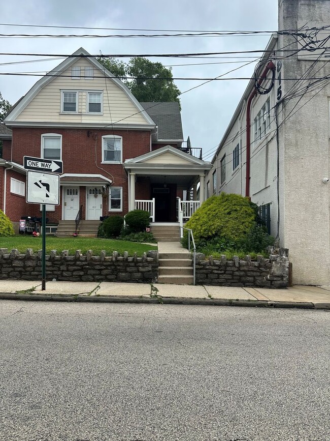 Photo - 813 Greenwood Ave Apartamento Unidad 1st Floor