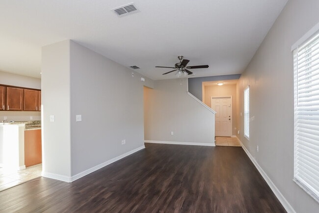 Photo - 1049 Seminole Sky Dr