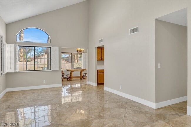 Photo - 2710 Strathmoor Dr