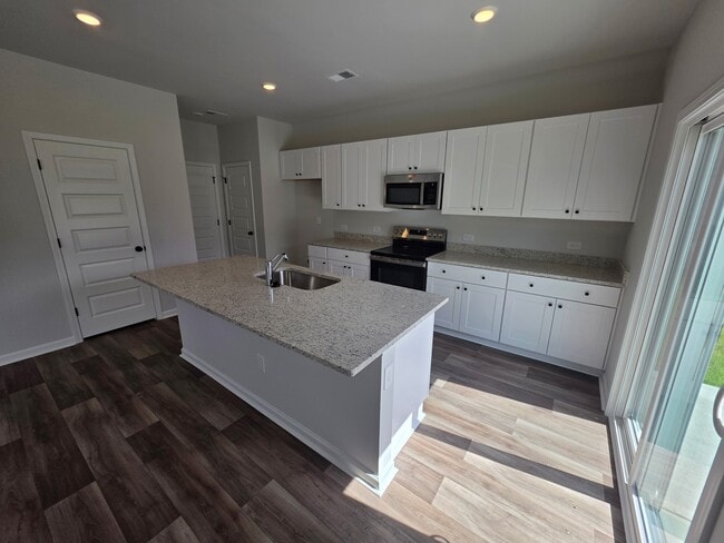 730 Little Gull Wy
