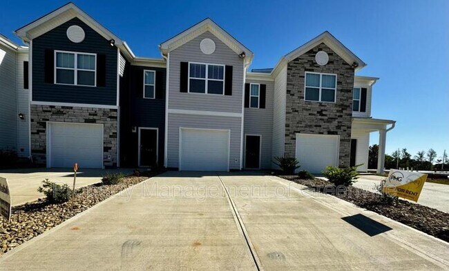 745 Embark Cir