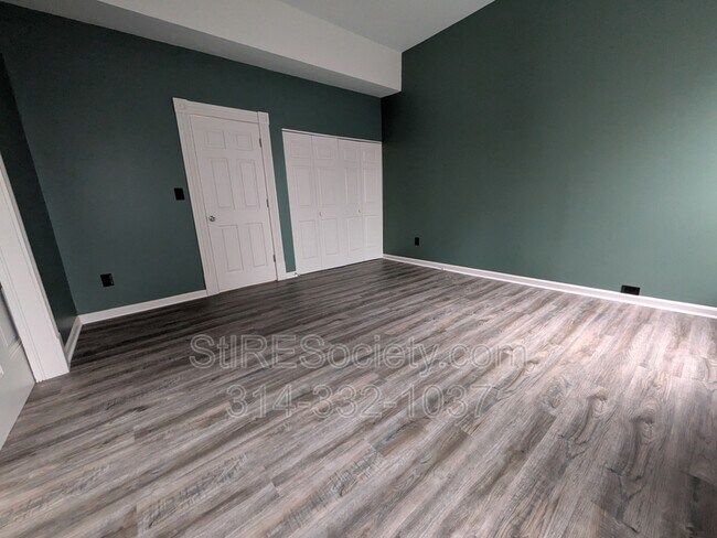 Photo - 2012 Oregon Ave Unit 1F