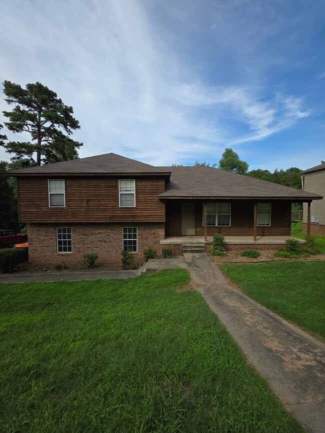 Building Photo - 611 Preston Dr Rental