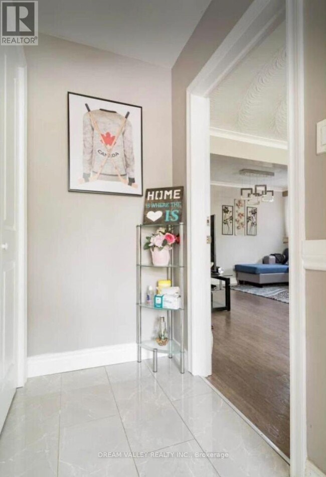 Photo - 12 Chandler Dr