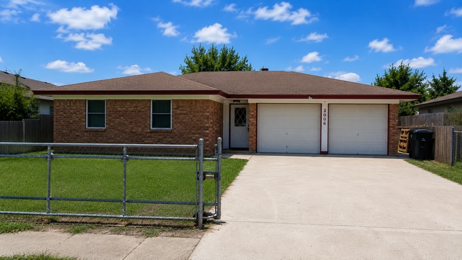 Front of the House - 2006 Continental Dr