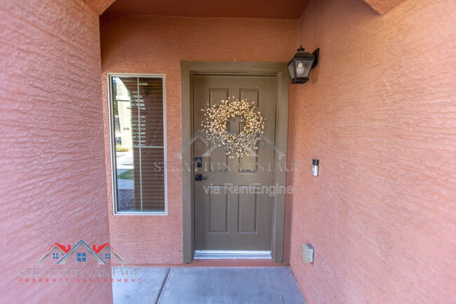 Photo - 240 W Juniper Ave