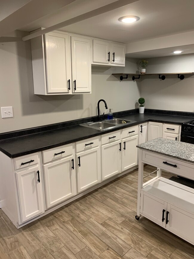 Photo - 2122 Kenilworth Ave Unit 1b