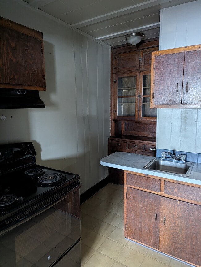 Photo - 807 W College Ave Unit Apartment 1