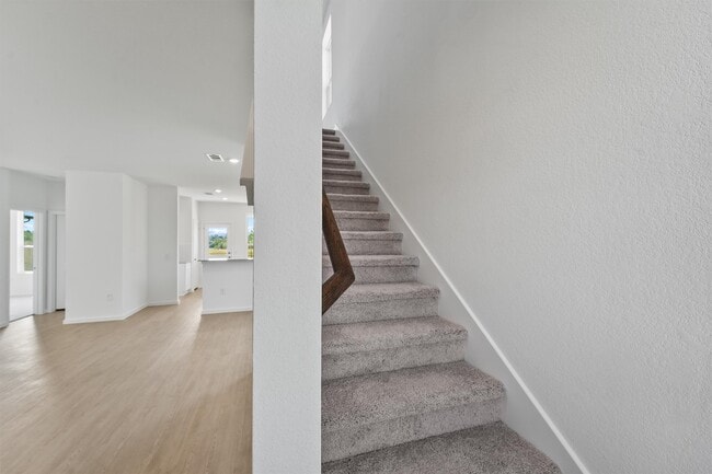 Building Photo - 26008 Hampshire Dr