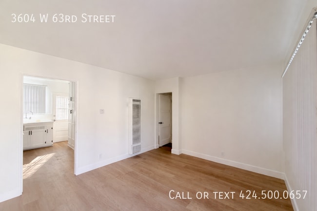 Building Photo - 3604 W 63rd St