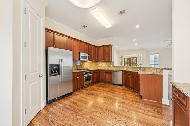Photo - 1515 Oakdale St