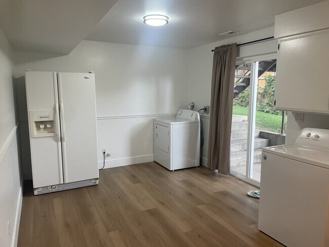 283 W 200 N St Unit 1