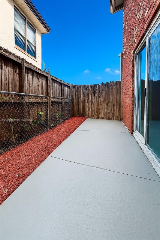 Photo - 9666-9666 NW 35th St Unidad 4