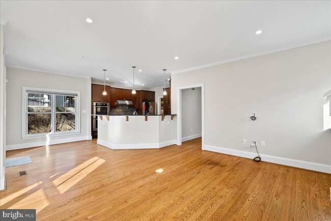 Photo - 902 Ramsey St