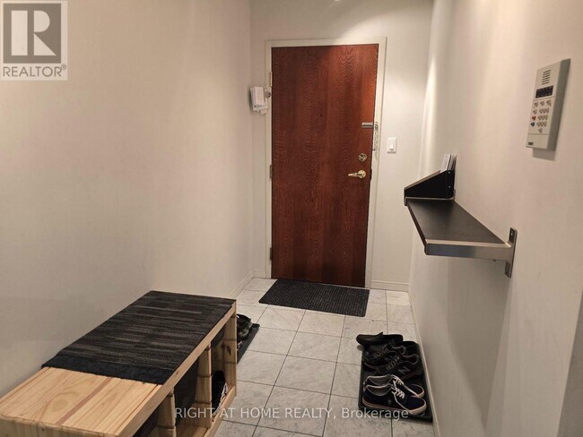 Photo - 18 Hillcrest Ave Unit 1705