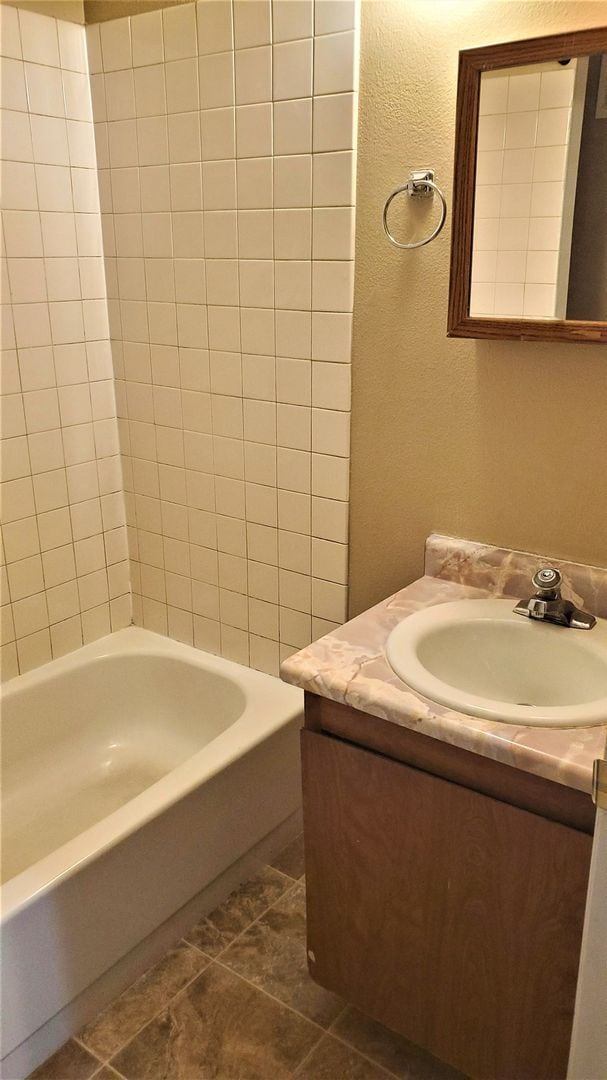 Photo - Broad Duplex's Unit 1004