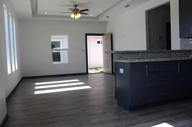 Photo - 2713 S J St Unit #4