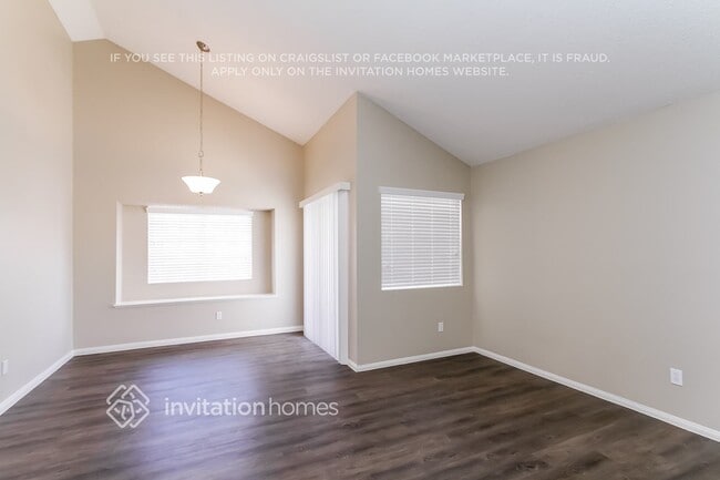 Photo - 383 Cavos Way