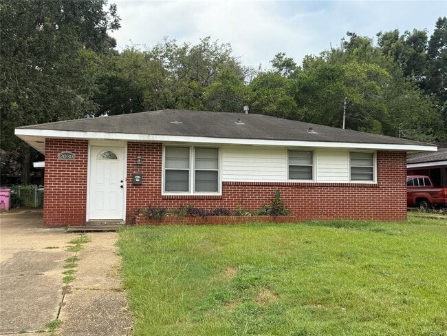 Building Photo - 2030 Windsor Ave Rental